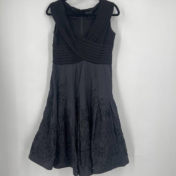 Adrianna Papell Rosette Ruched Fit & Flare Dress Black Party Cocktail Sz 12P - Picture 1 of 9